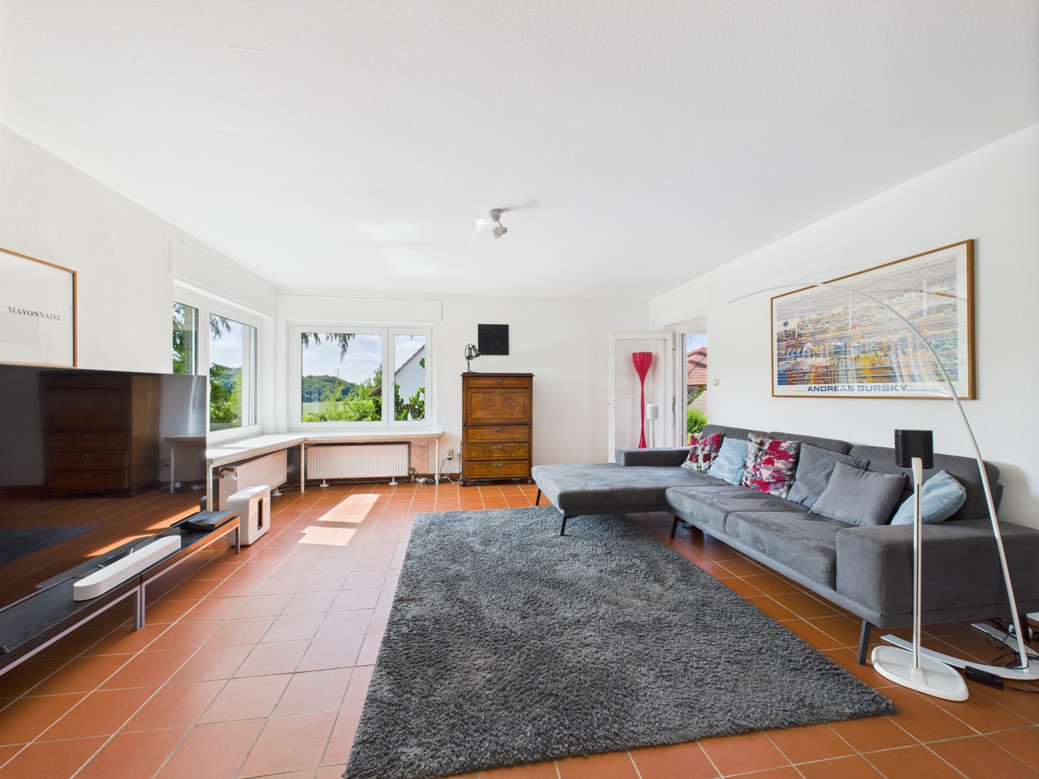 Offenes Wohnzimmer mit Weitblick
