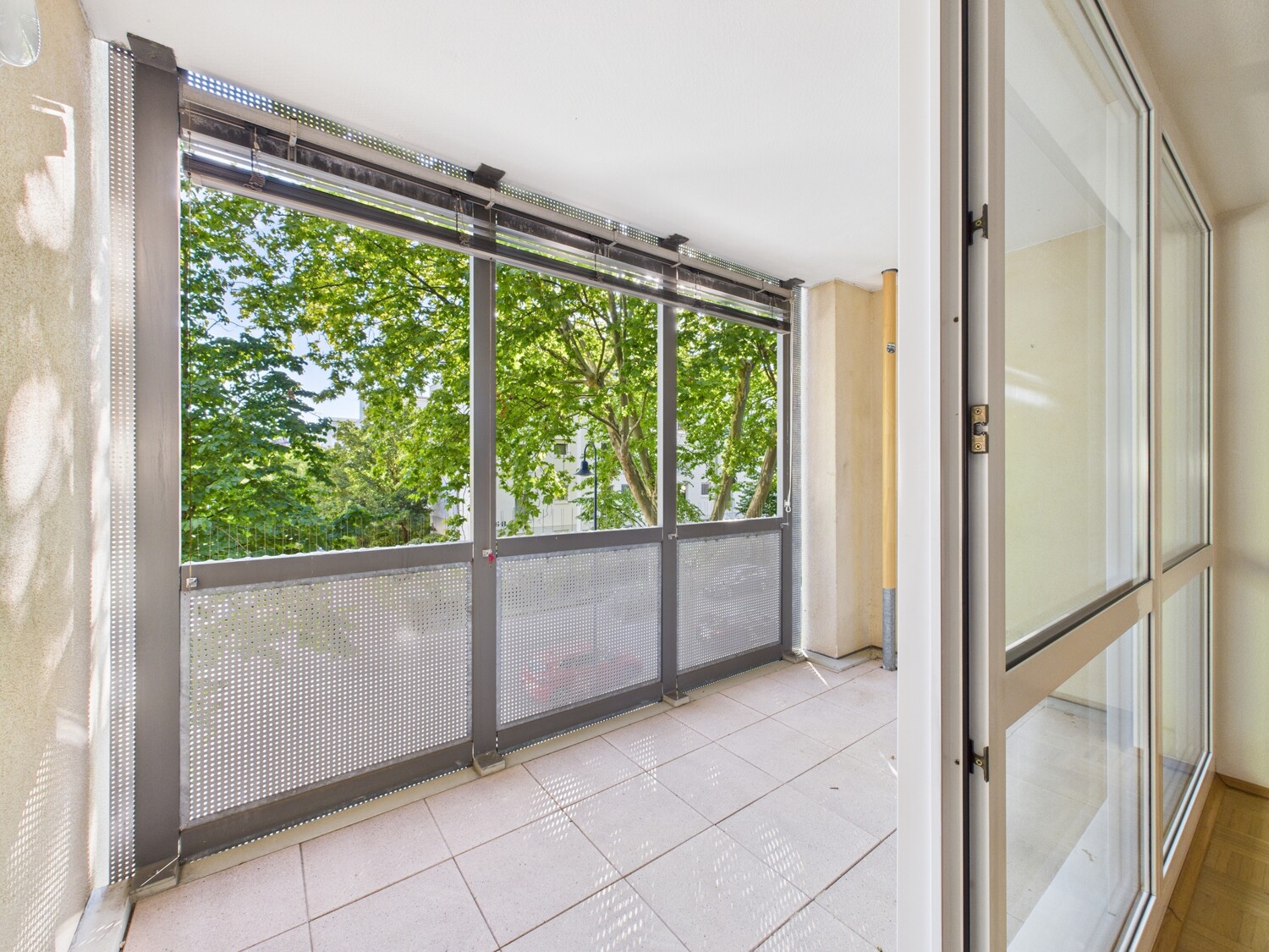 Loggia zum Wohnbereich