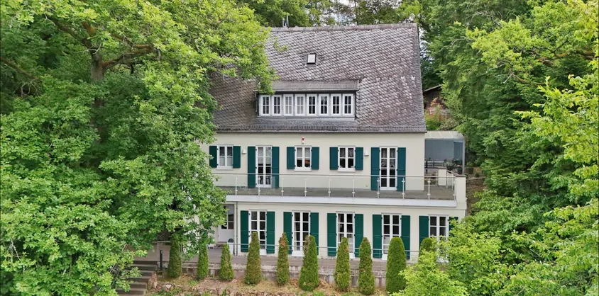 von Poll Immobilien GmbH