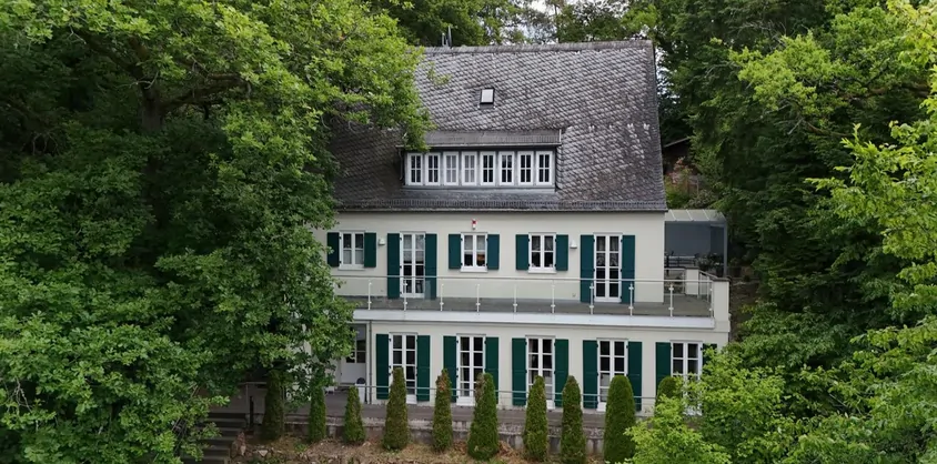 von Poll Immobilien GmbH