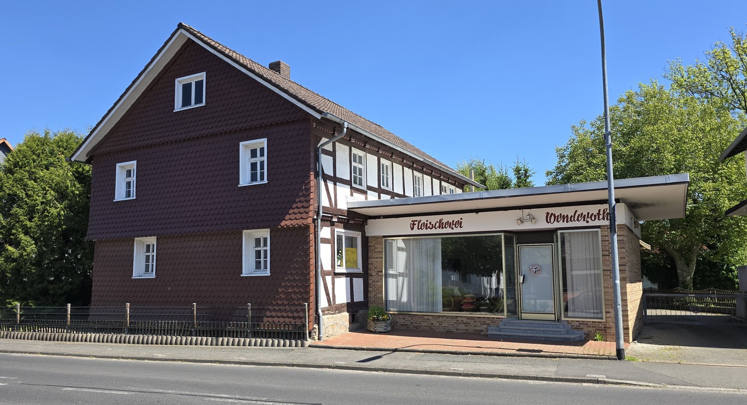 Haus u Laden
