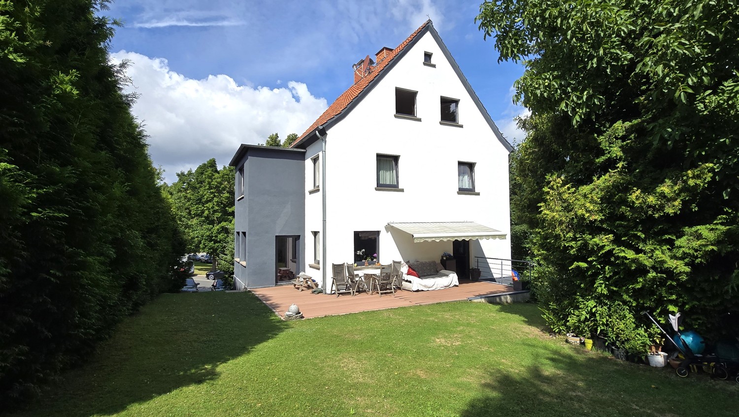 Hof 1