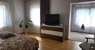 von_poll_real_estate_property_25037013_image_8