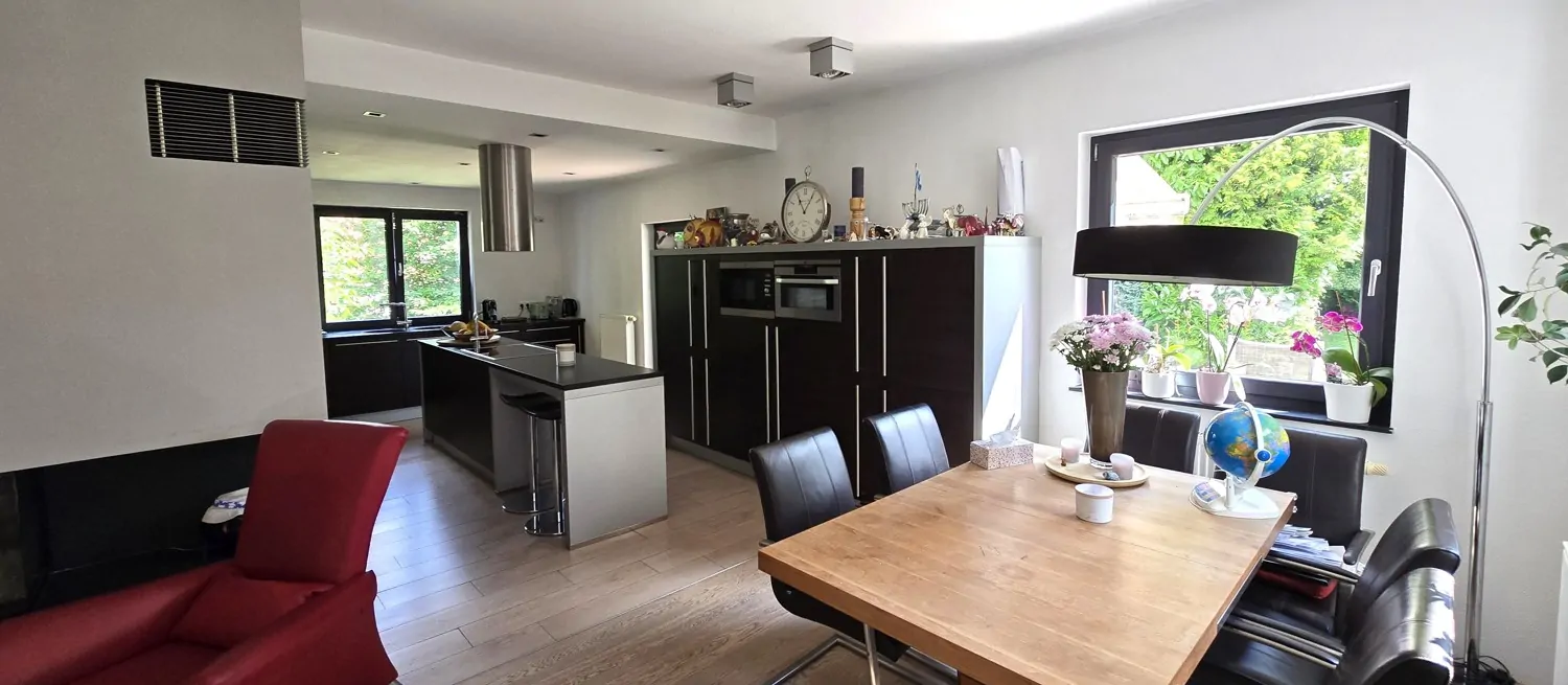 Küche- und Essbereich