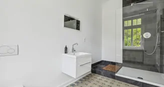 von_poll_real_estate_property_25037020_image_8