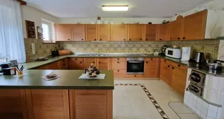 von_poll_real_estate_property_25037025_image_4