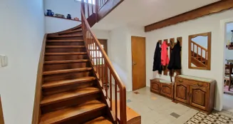 von_poll_real_estate_property_25037025_image_2