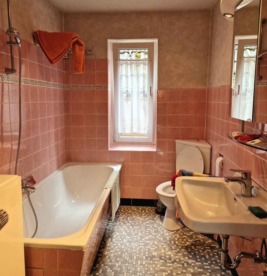 1. OG Badezimmer