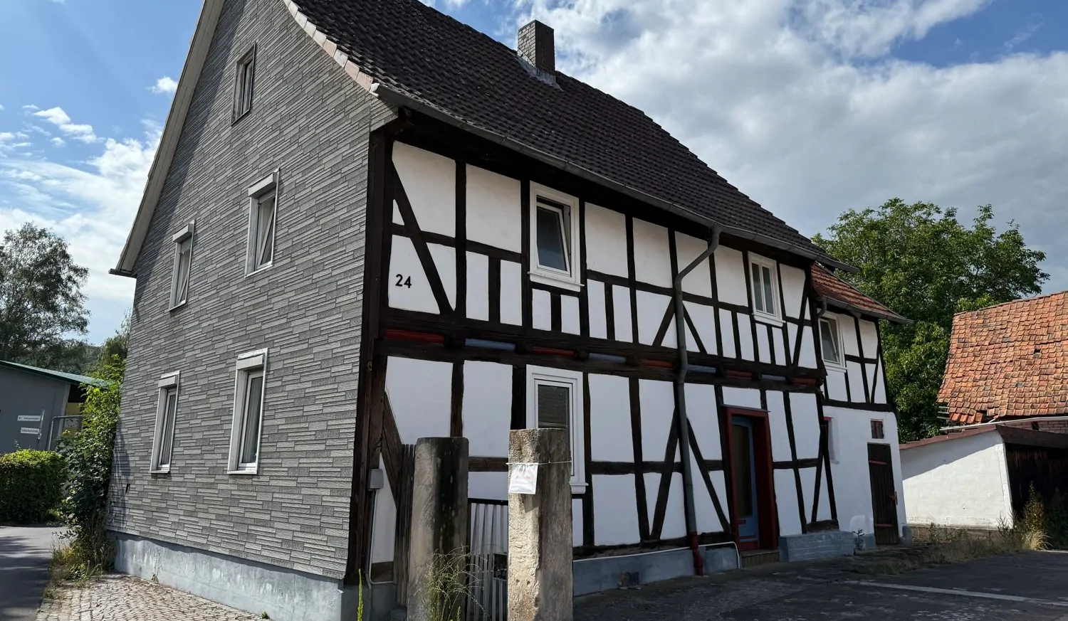 Einfamilienhaus mit Charakter und großem Grundstück