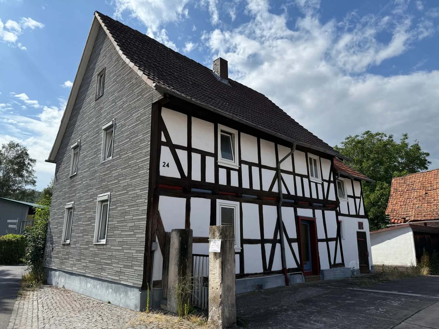 Einfamilienhaus mit Charakter und großem Grundstück