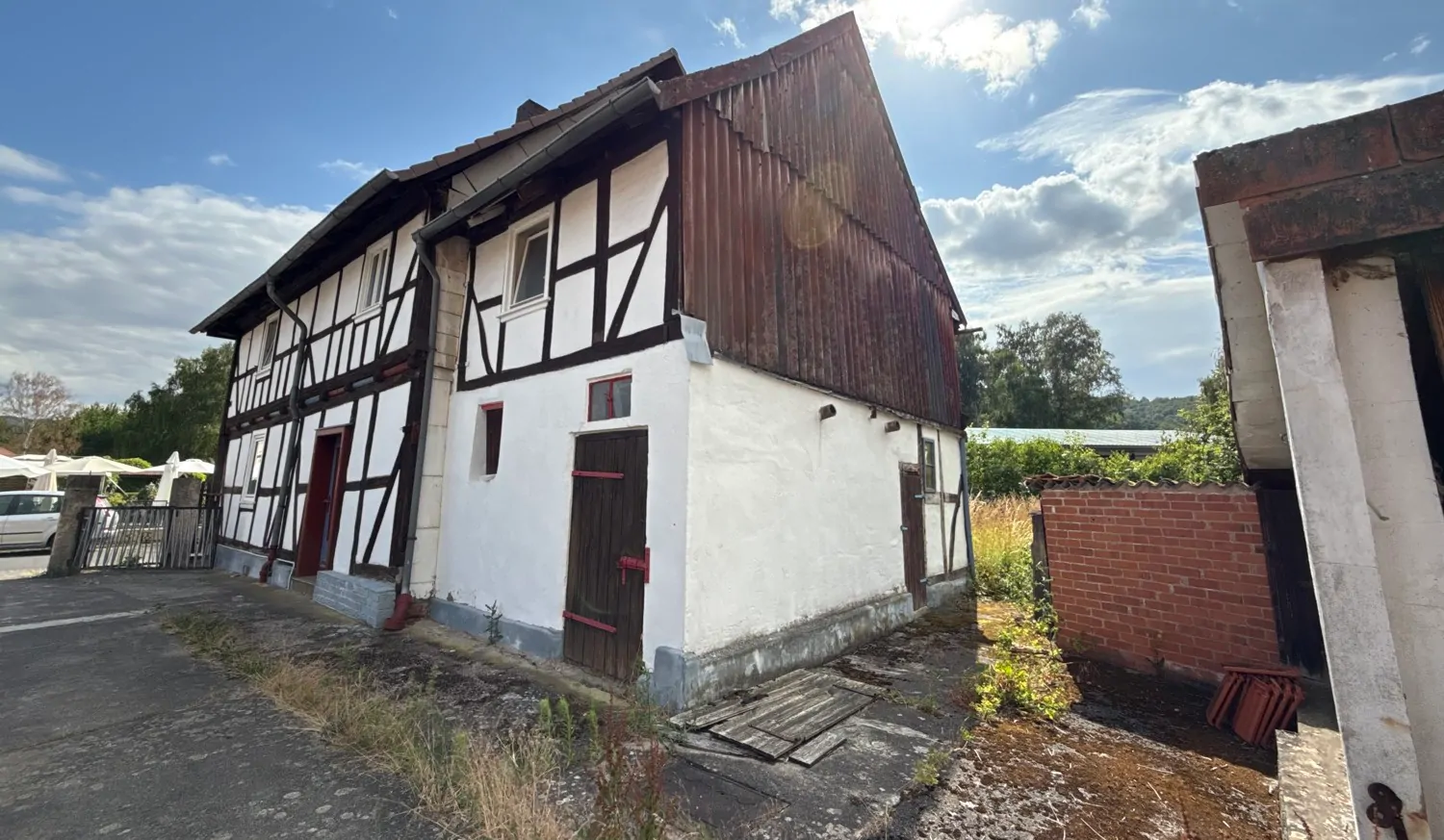 Einfamilienhaus mit Charakter und großem Grundstück