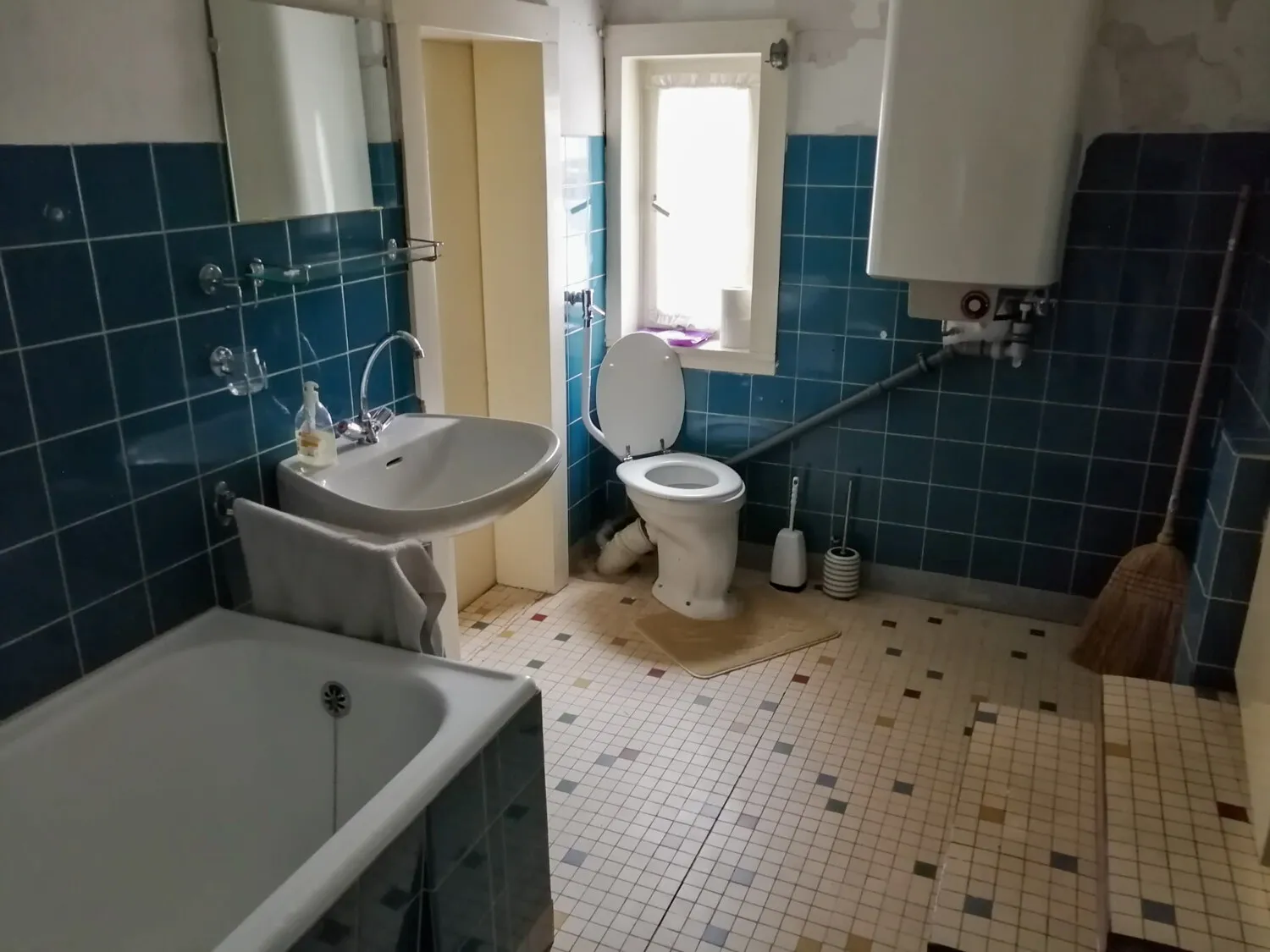 Badezimmer EG