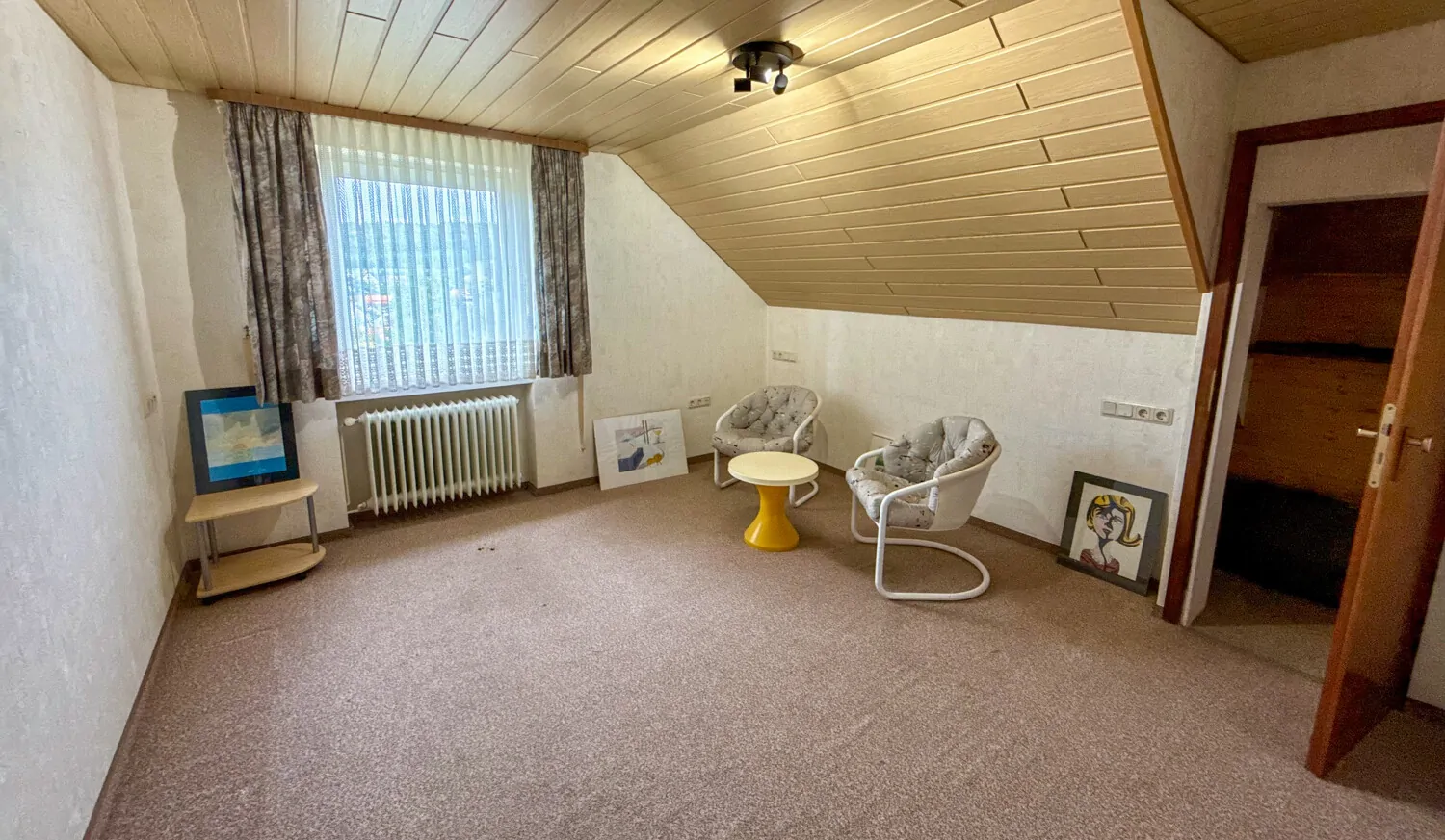 Schlafzimmer DG