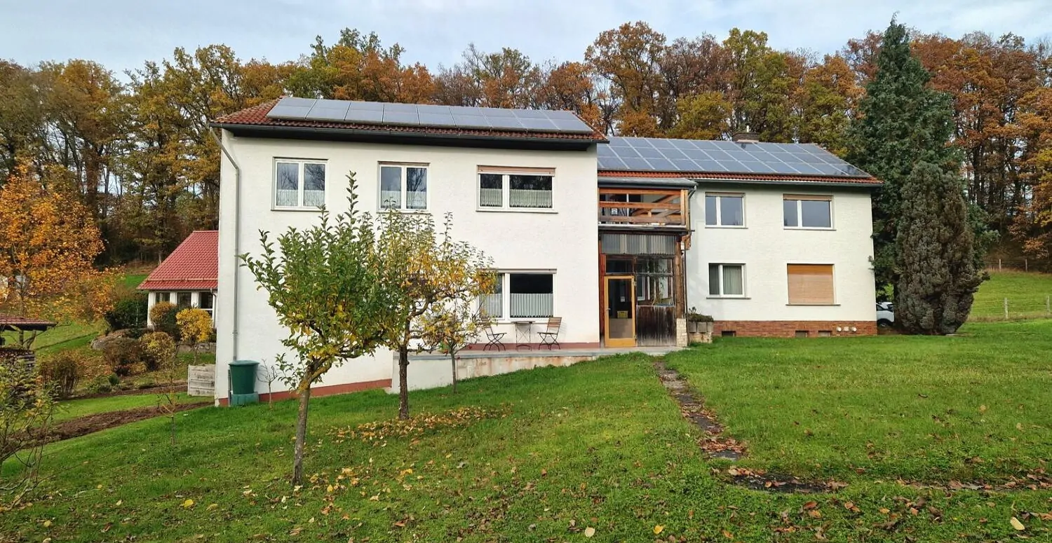 Mehrfamilienhaus mit 4 Wohneinheiten in Herleshausen OT