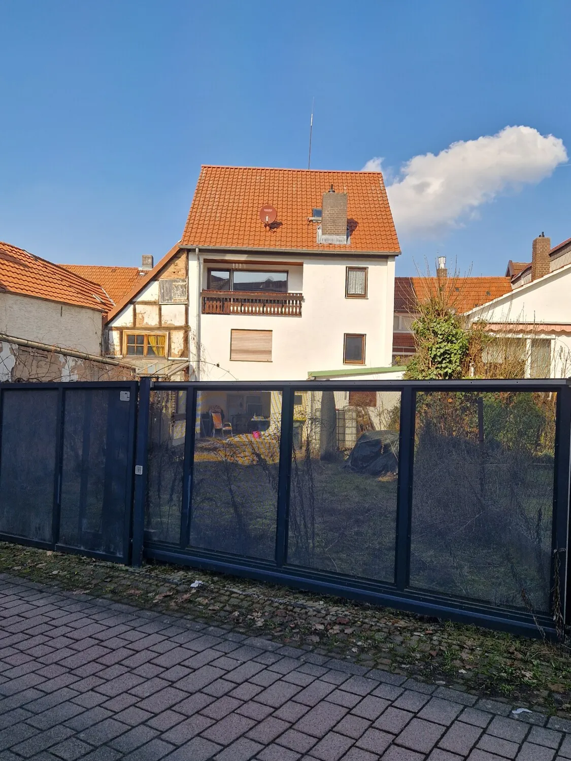 Rückseite mit Tor