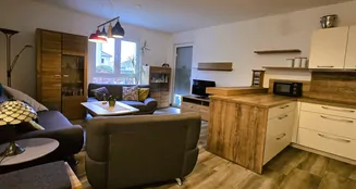 von_poll_real_estate_property_25037049_image_1