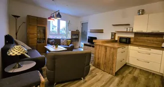 von_poll_real_estate_property_25037049_image_0