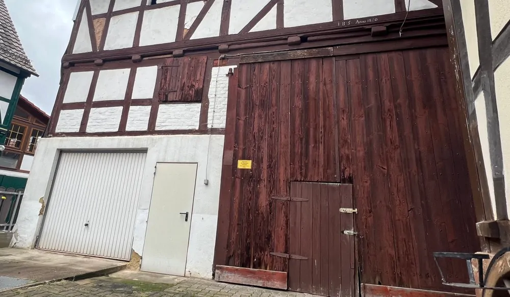 Scheune mit Garage