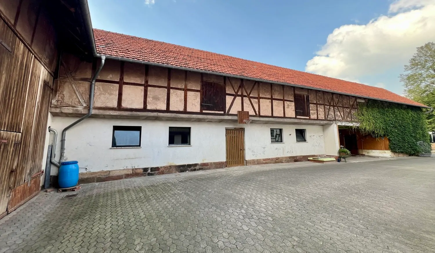 Weitläufiges Landhaus für Naturliebhaber mit Weitblick und Platz für Viehhaltung