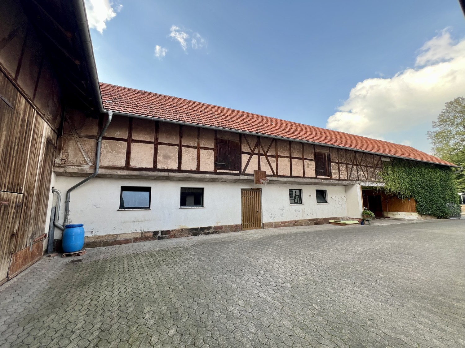 Weitläufiges Landhaus für Naturliebhaber mit Weitblick und Platz für Viehhaltung