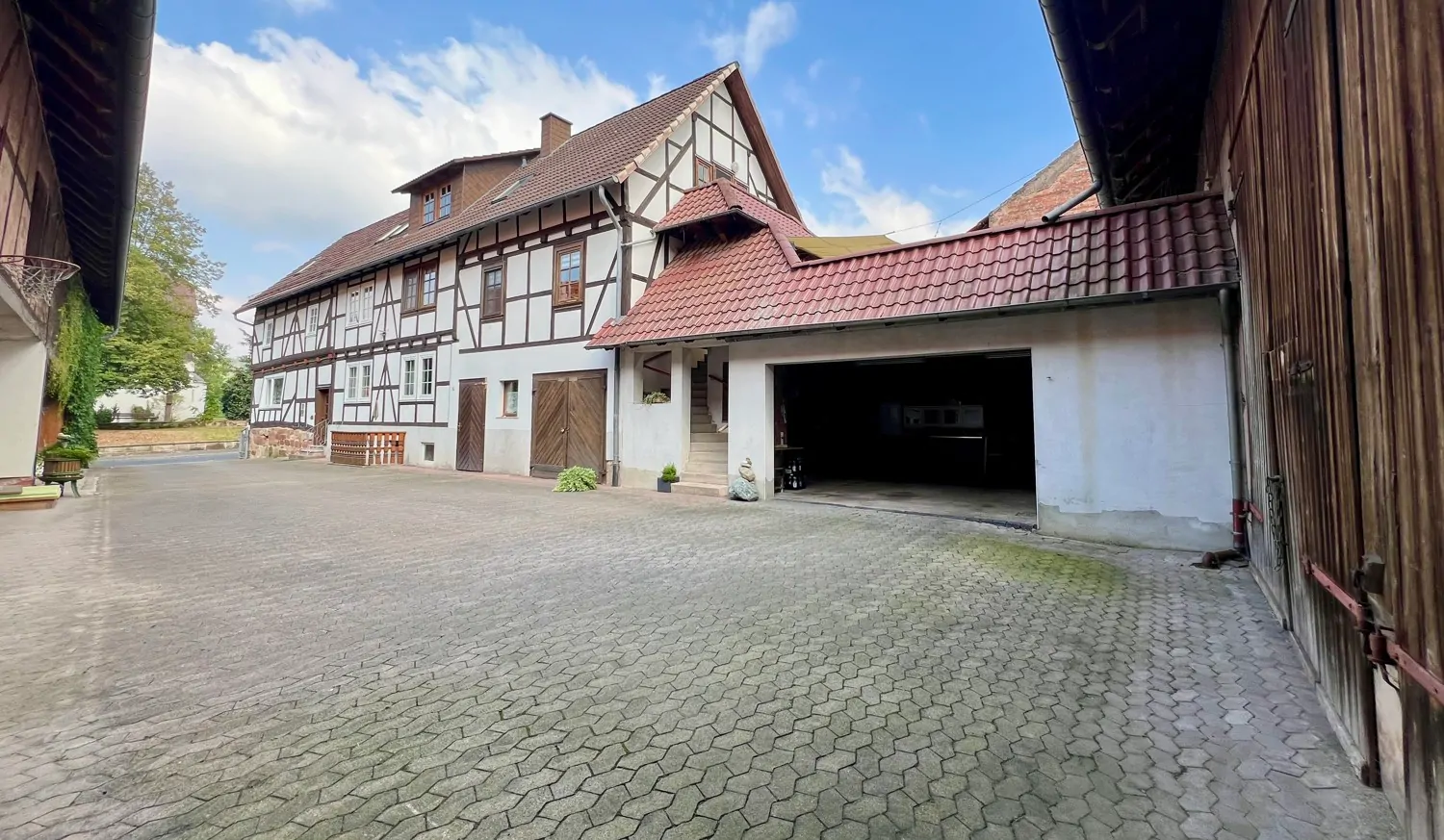 Weitläufiges Landhaus für Naturliebhaber mit Weitblick und Platz für Viehhaltung
