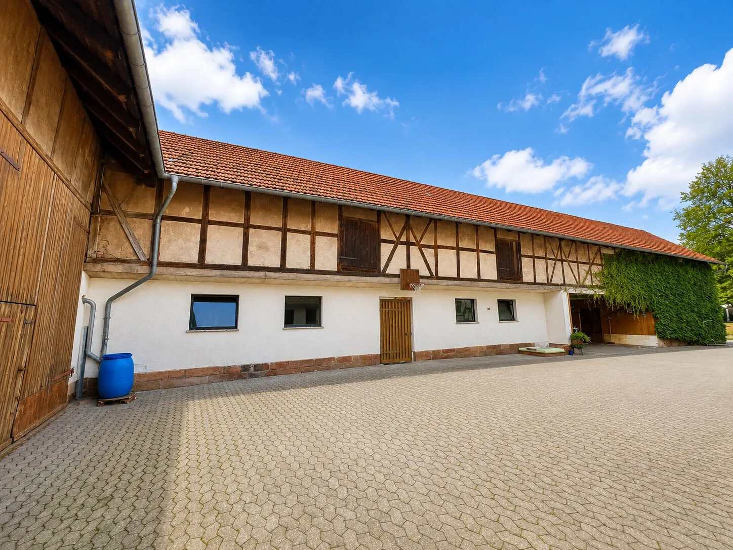 Weitläufiges Landhaus für Naturliebhaber mit Weitblick und Platz für Viehhaltung
