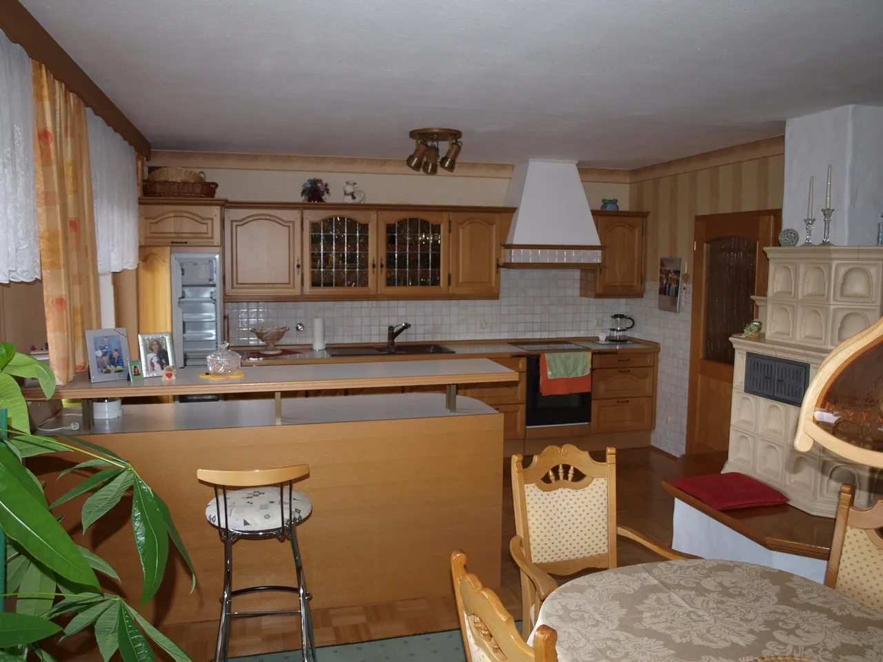 1. OG Küche mit Kamin