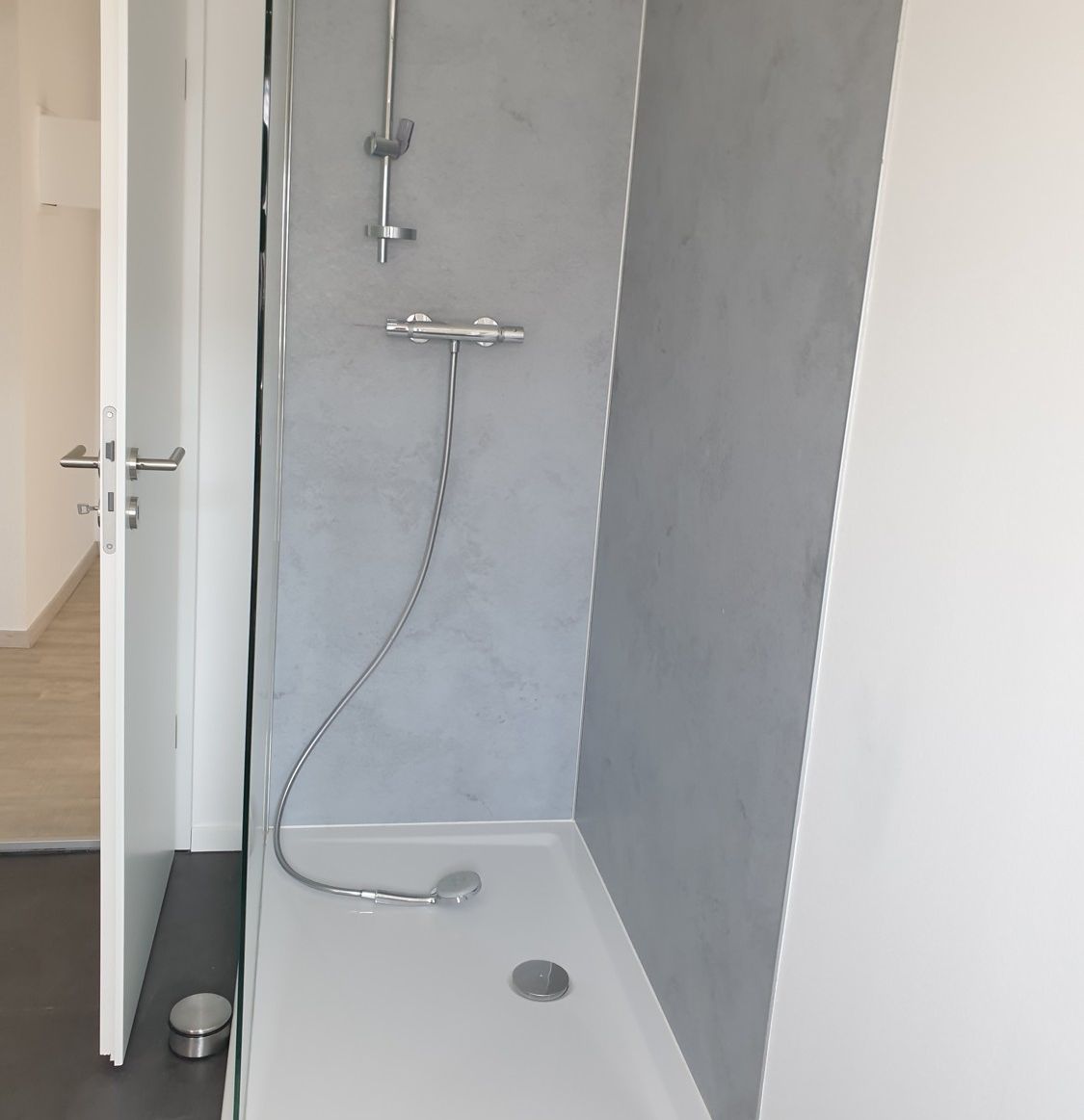 Dusche im Bad