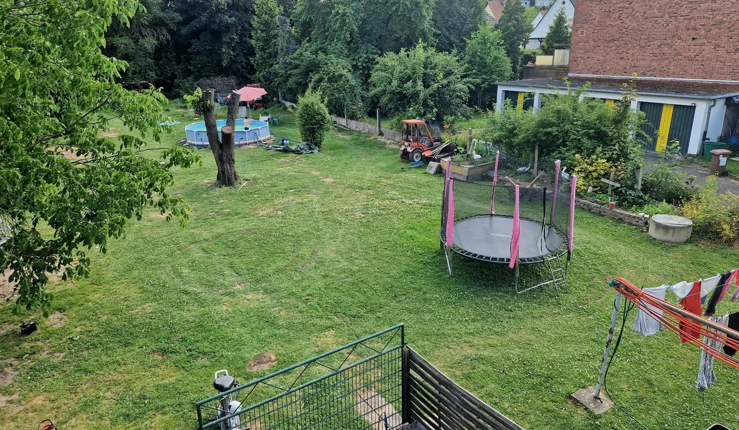 Blick vom Balkon (1.OG)