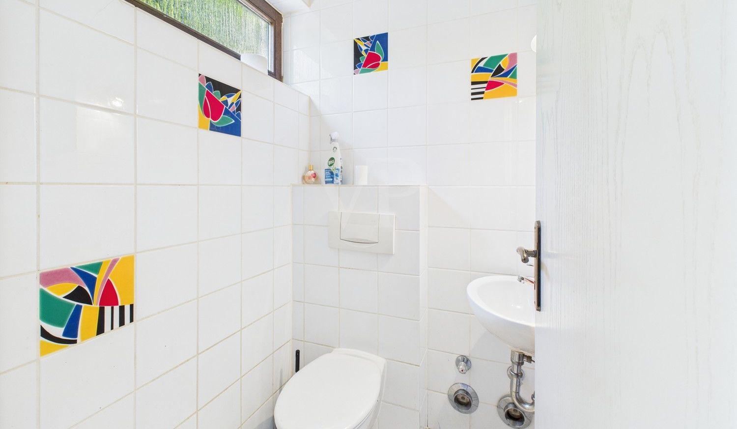 Gäste-WC im Untergeschoss