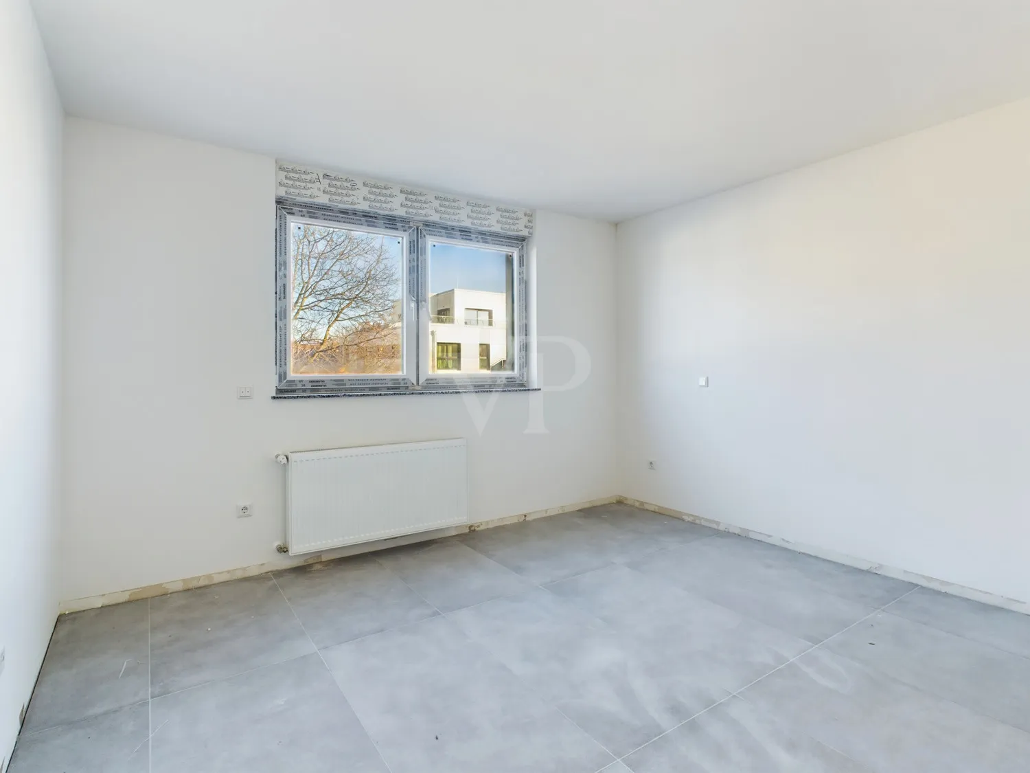 Exclusive residential units on the 4th floor – completely renovated and ready for occupancy.