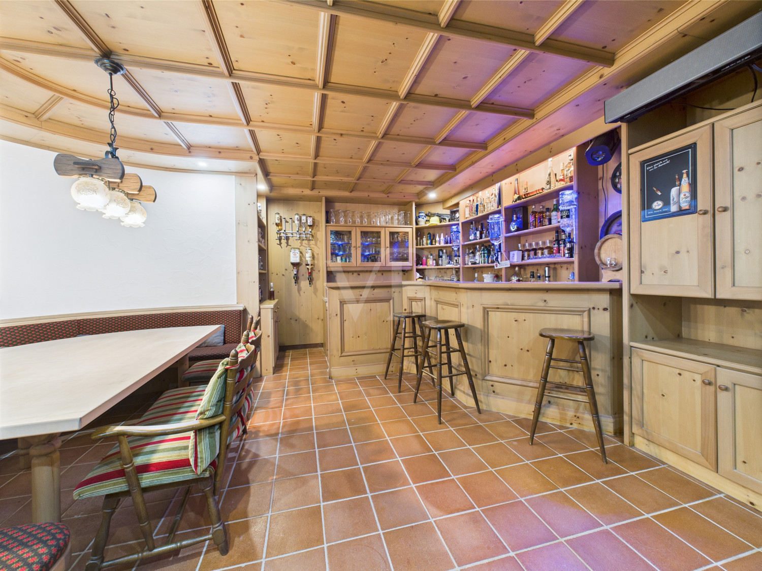 hauseigene Bar