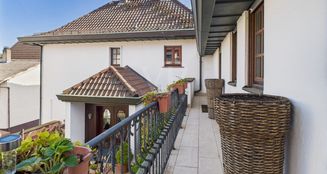 von_poll_real_estate_property_25007028_image_29