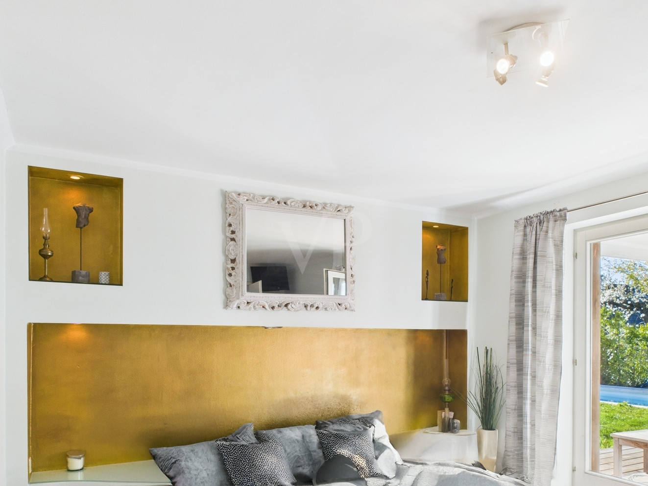 Wellnessoase inkl. Außenpool
