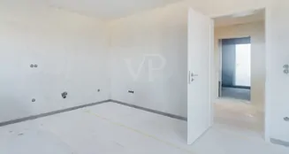 von_poll_real_estate_property_25007030_image_2