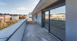 von_poll_real_estate_property_25007030_image_0