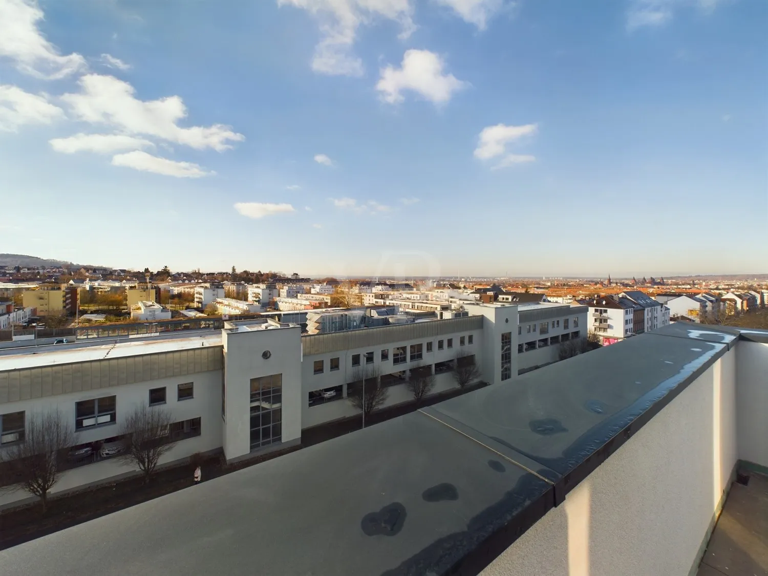 MODERN LIVING ABOVE THE ROOFS OF THE CITY