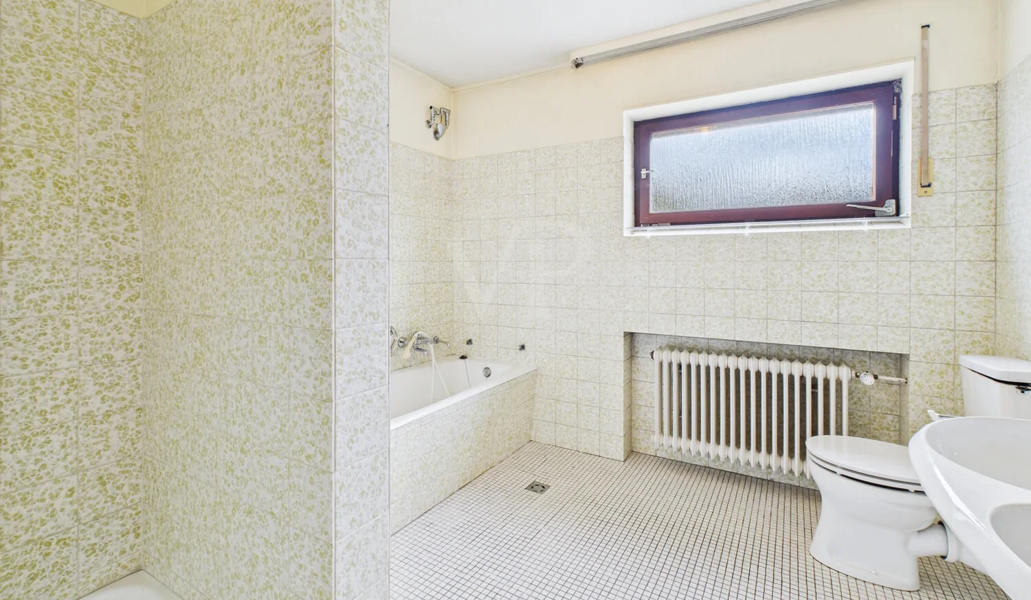 großzügiges Hauptbad