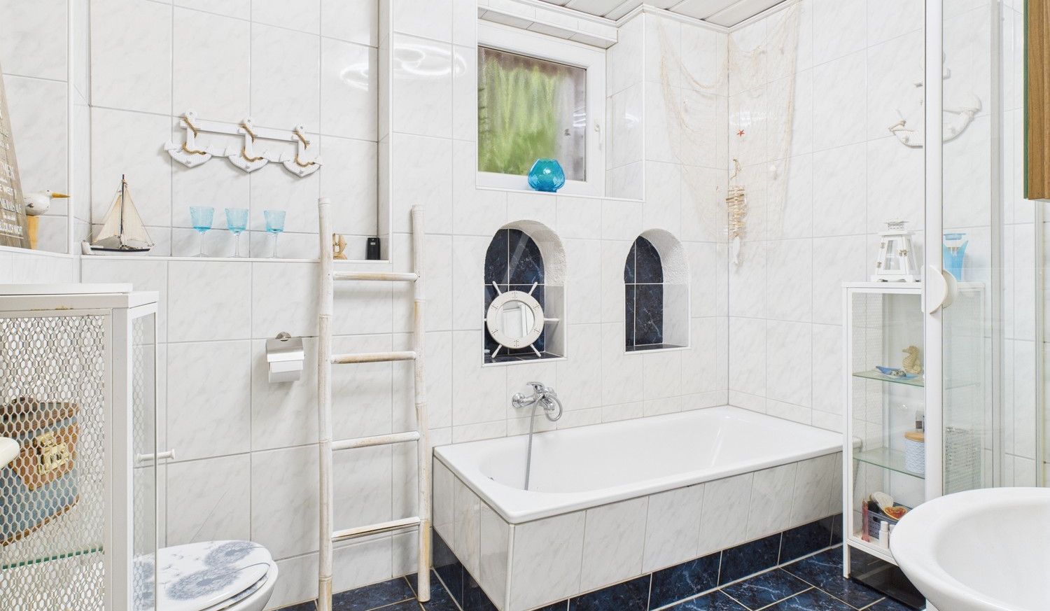 Badezimmer EG
