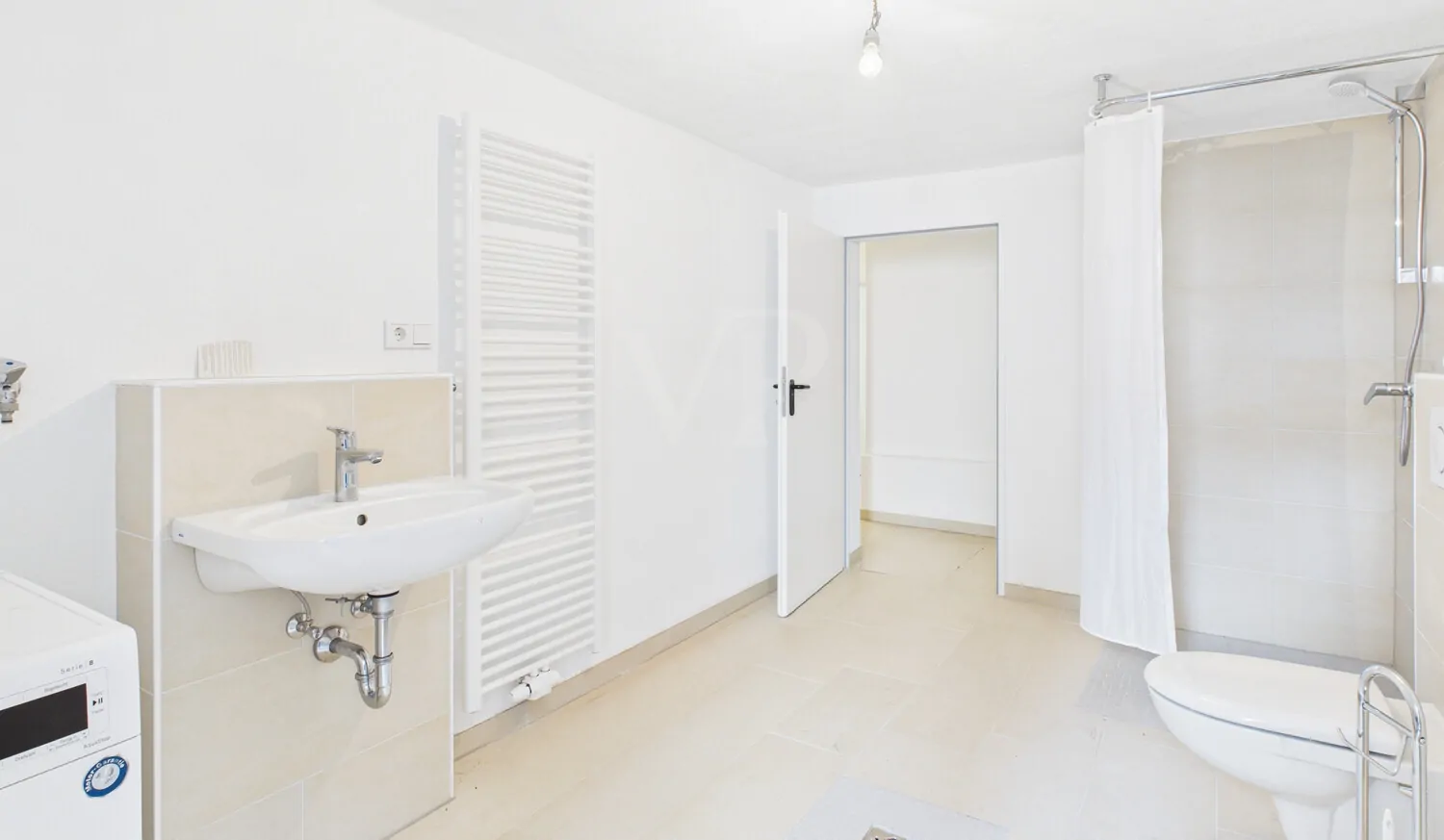 Badezimmer im Kellergeschoss