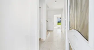 von_poll_real_estate_property_25007058_image_3