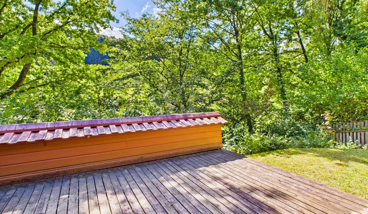 Sonnenterrasse mit Naturblick