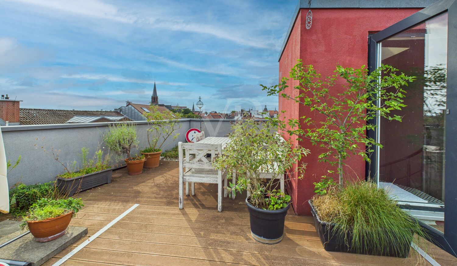 Dachterrasse mit Schlossblick