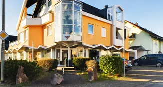 von_poll_real_estate_property_26007004_image_5