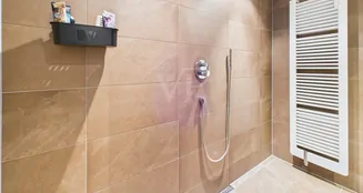 von_poll_real_estate_property_25007069_image_7