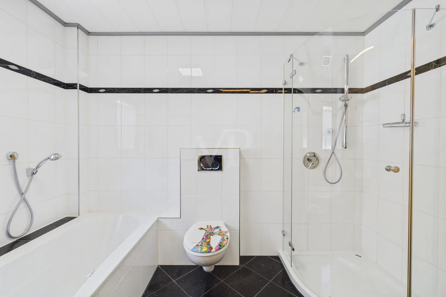Badezimmer im Obergeschoss