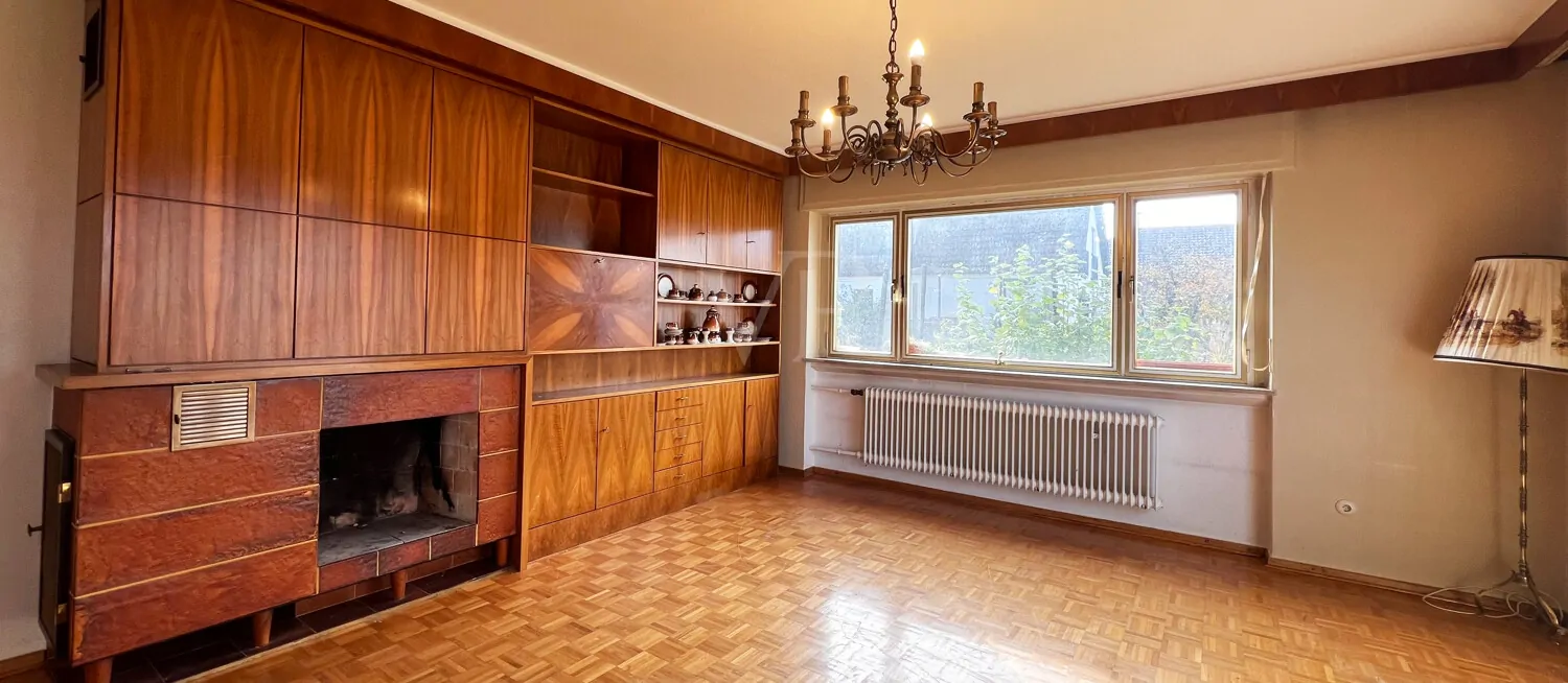 Wohnbereich mit offenem Kamin