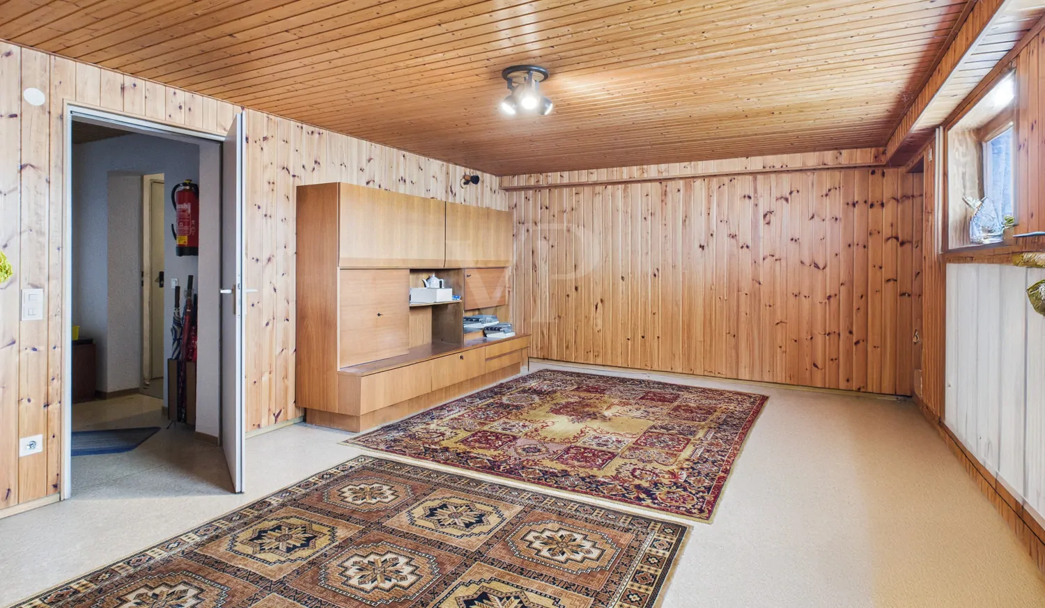 wohnraumähnlicher Hobbyraum im Kellergeschoss