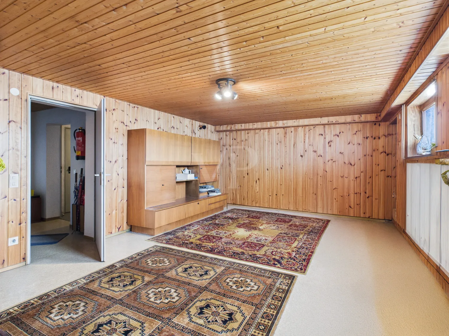 wohnraumähnlicher Hobbyraum im Kellergeschoss