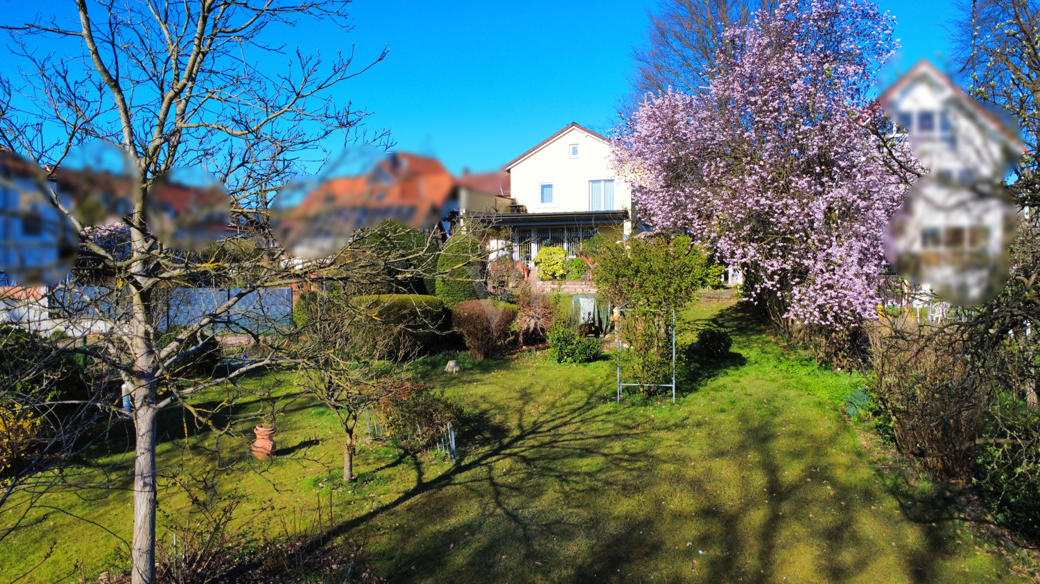 Charmante Villa mit Geschichte und eigenem Park